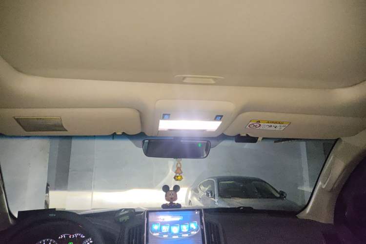 Used Toyota Land Cruiser 2019 4.0L 7-Seater Automatic Transmission Middle East Version Headliner