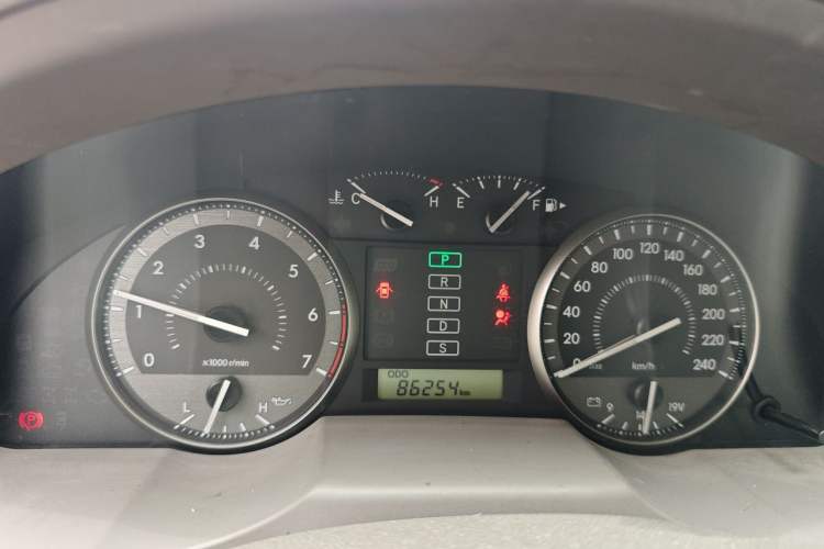 Used Toyota Land Cruiser  Instrument Cluster
