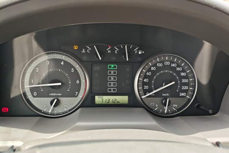 Used Toyota Land Cruiser 2019 4.0L VX-R Lowered Suspension Middle East Instrument Cluster