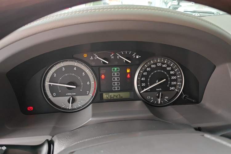 Used Toyota Land Cruiser  Instrument Cluster