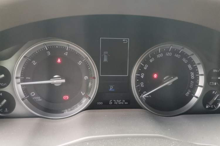 Used Toyota Land Cruiser  Instrument Cluster