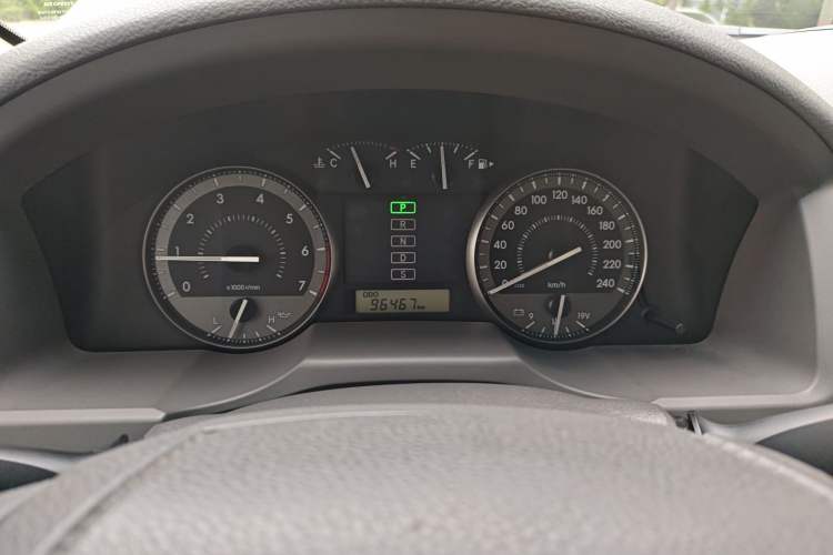 Used Toyota Land Cruiser  Instrument Cluster