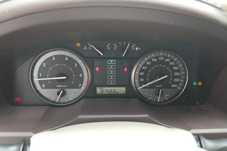 Used Toyota Land Cruiser  Instrument Cluster