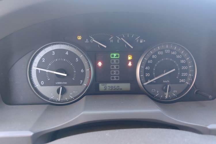 Used Toyota Land Cruiser  Instrument Cluster