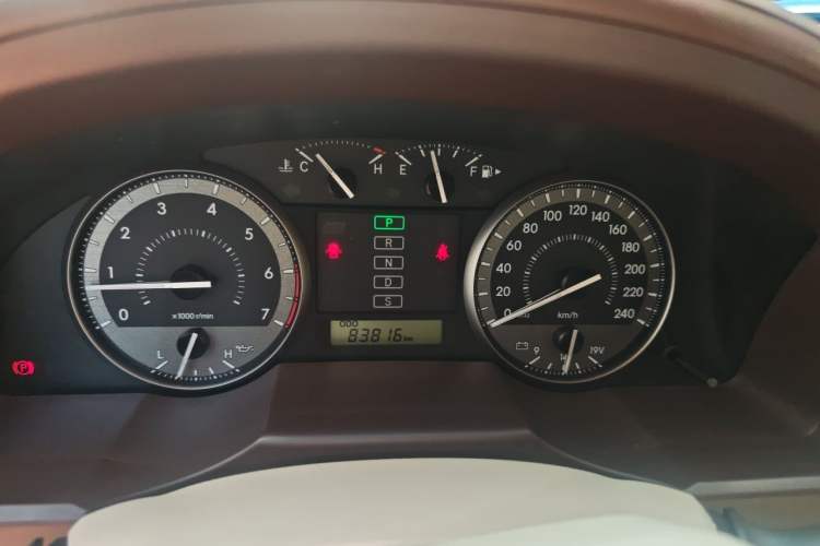 Used Toyota Land Cruiser  Instrument Cluster