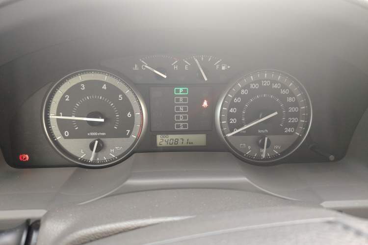 Used Toyota Land Cruiser  Instrument Cluster
