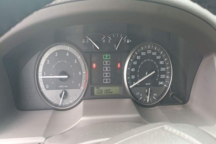 Used Toyota Land Cruiser  Instrument Cluster
