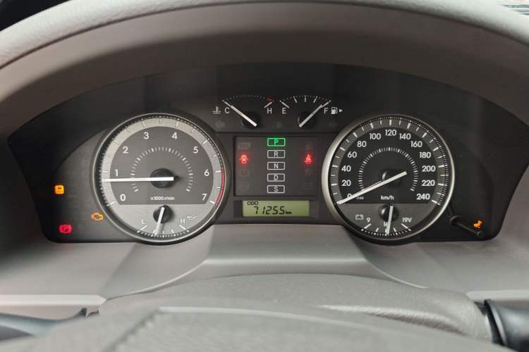 Used Toyota Land Cruiser  Instrument Cluster