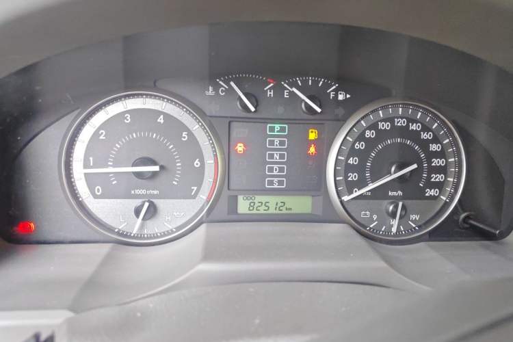 Used Toyota Land Cruiser  Instrument Cluster