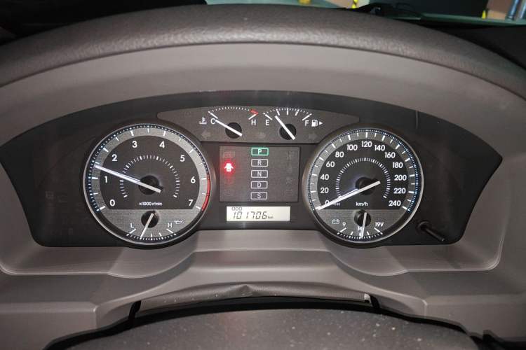 Used Toyota Land Cruiser 2019 4.0L Iron Wheels Refrigerator with Electric Base Basic Version—Middle East Instrument Cluster