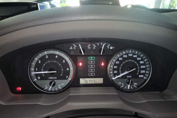 Used Toyota Land Cruiser  Instrument Cluster