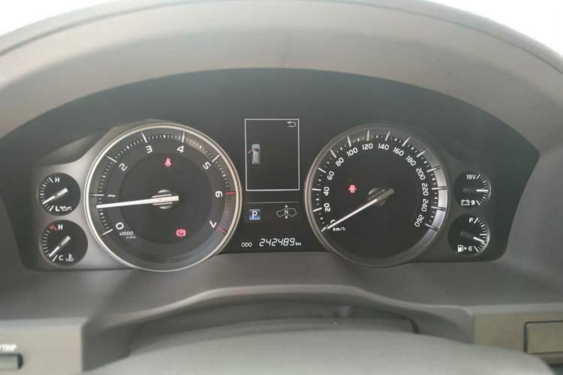 Used Toyota Land Cruiser  Instrument Cluster