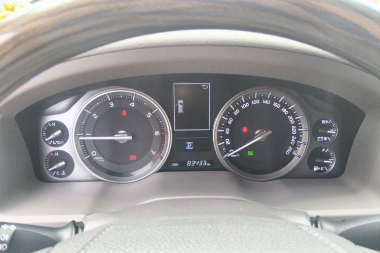 Used Toyota Land Cruiser  Instrument Cluster