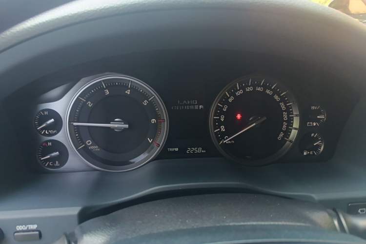 Used Toyota Land Cruiser  Instrument Cluster