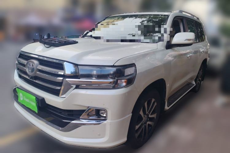 Used Toyota Land Cruiser 2019 Toyota Land Cruiser 4.0, five-seater, gasoline, automatic transmission Guazi used car, China used car export, Used car for sale, Used cars, Cheapest cars for sale