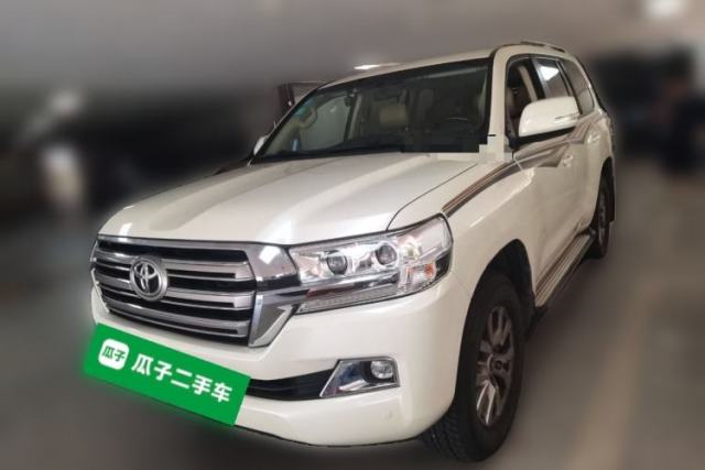 Used Toyota Land Cruiser Toyota Land Cruiser, manufactured in March 2019, 4.0L engine, 7 seats, automatic transmission (parallel import).