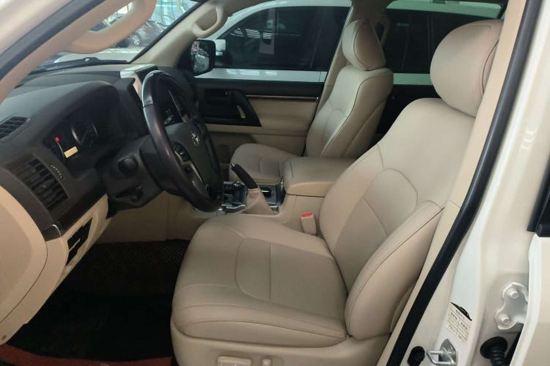 Used Toyota Land Cruiser 2019 4.0L GX-R 7 Seats Parallel Import Left Front Seat