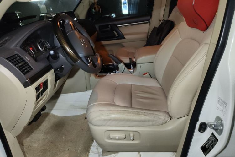 Used Toyota Land Cruiser 2019 4.0L 7-Seater Automatic Transmission Middle East Version Left Front Seat