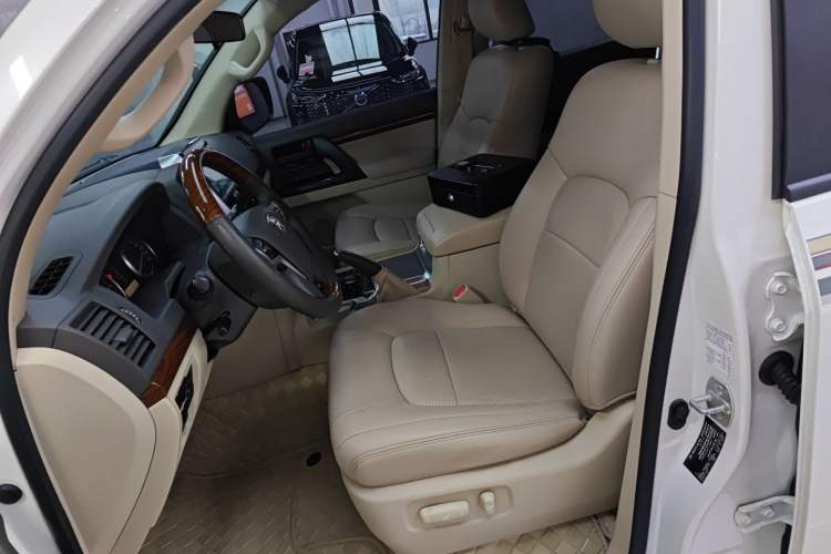 Used Toyota Land Cruiser 2019 4.0L GX-R 5-Seater Parallel Import Left Front Seat