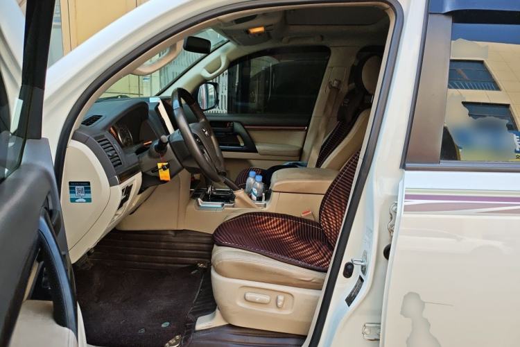 Used Toyota Land Cruiser 2019 4.0L 7-Seater Automatic Transmission Middle East Version Left Front Seat