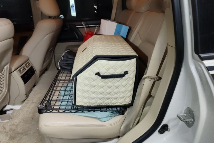 Used Toyota Land Cruiser 2019 4.0L 7-Seater Automatic Transmission Middle East Version Left Rear Seat