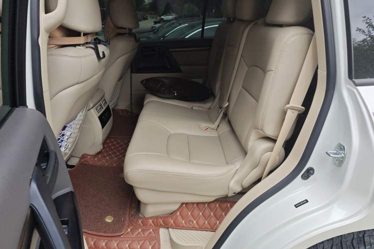Used Toyota Land Cruiser  Left Rear Seat