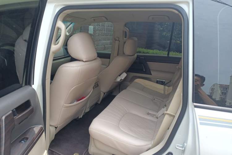 Used Toyota Land Cruiser  Left Rear Seat