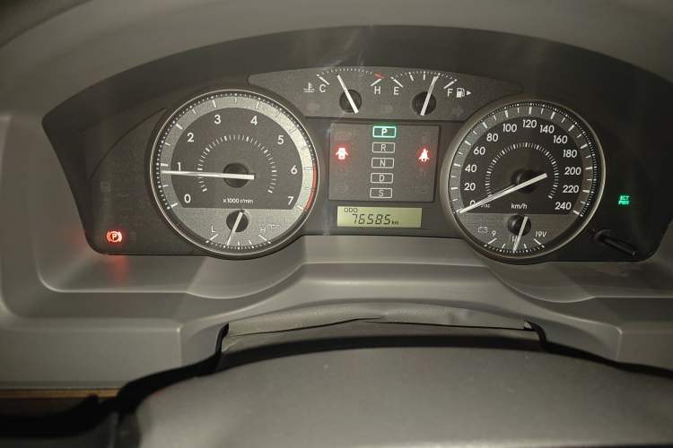 Used Toyota Land Cruiser 2019 4.0L 7-Seater Automatic Transmission Middle East Version Odometer Close Up