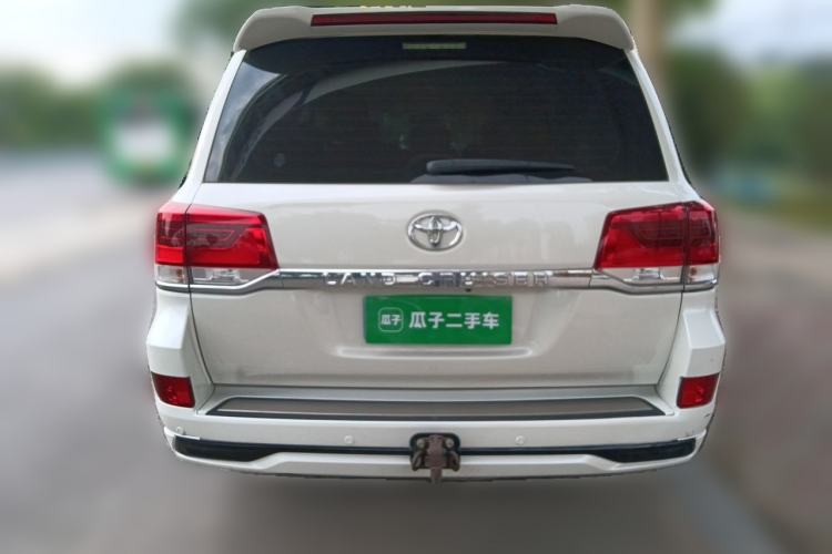 Used Toyota Land Cruiser 2019 4.0L 7-Seater Automatic Transmission Middle East Version Rear