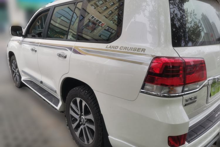 Used Toyota Land Cruiser  Rear Left 45 Deg