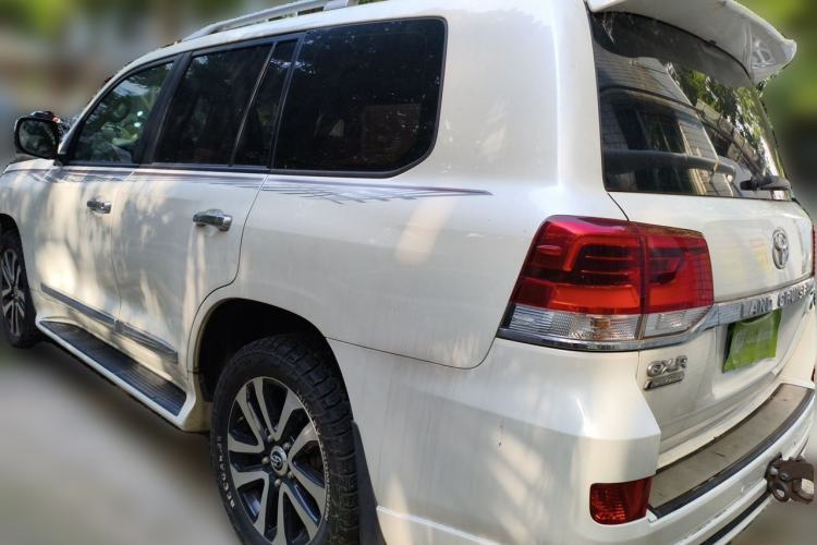Used Toyota Land Cruiser  Rear Left 45 Deg