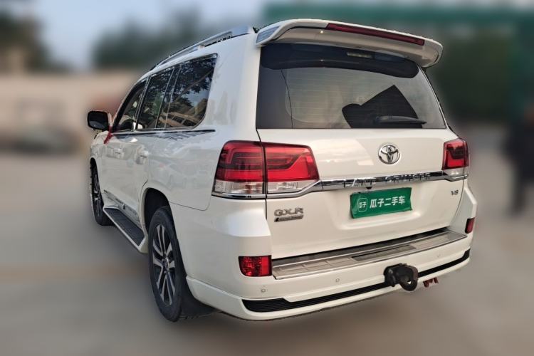 Used Toyota Land Cruiser 2019 4.0L GX-R GT Dual Fuel Sunroof Velvet Interior – Middle East Specification Rear Left 45 Deg