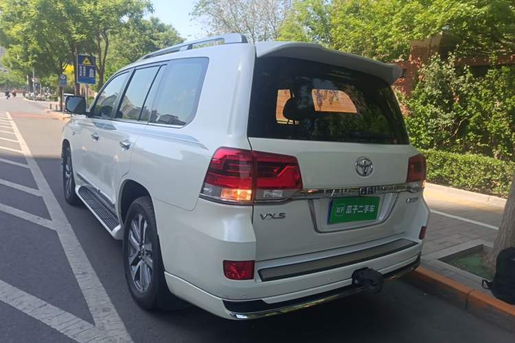 Used Toyota Land Cruiser  Rear Left 45 Deg