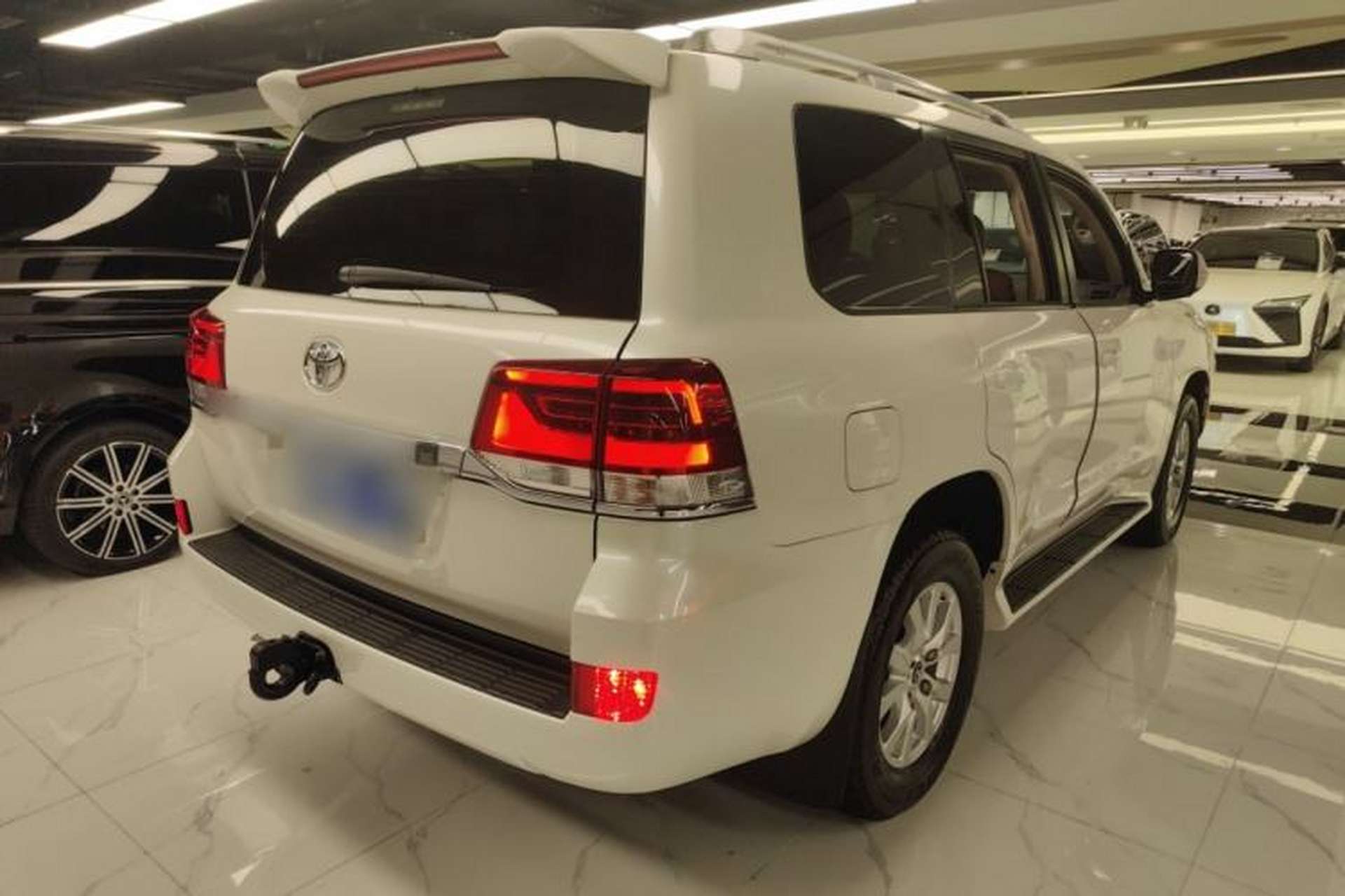 Used Toyota Land Cruiser 2019 4.0L GX-R 5-Seater Parallel Import Rear Right 45 Deg