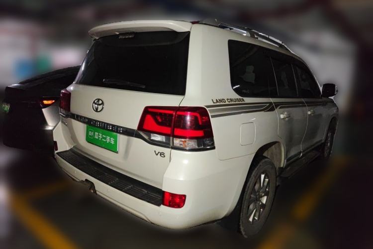 Used Toyota Land Cruiser 2019 4.0L GX-R 5-Seater Parallel Import Rear Right 45 Deg