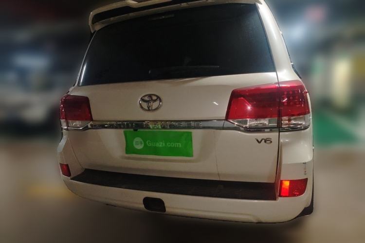 Used Toyota Land Cruiser  Rear