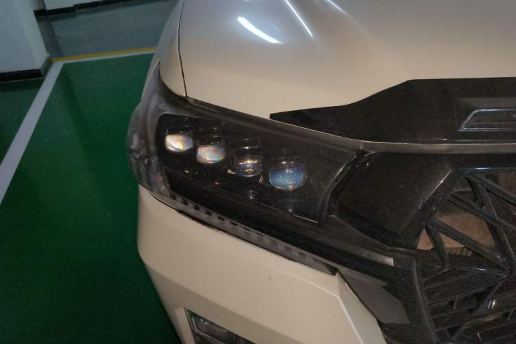 Used Toyota Land Cruiser 2019 4.0L GX-R 5-Seater Parallel Import Right Front Headlight