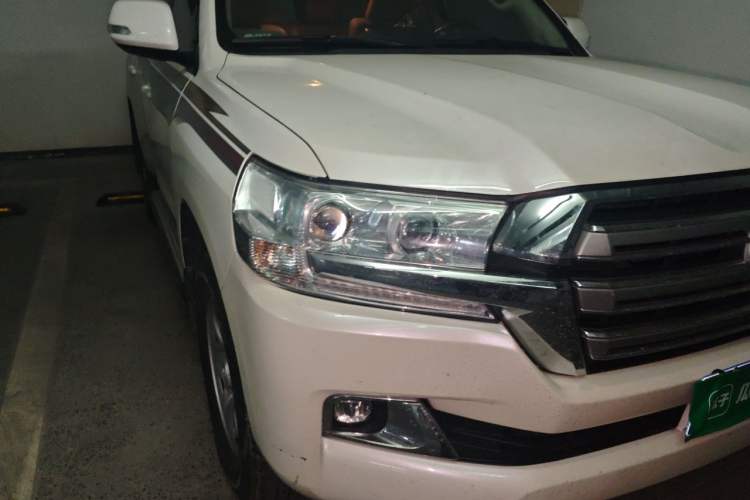 Used Toyota Land Cruiser 2019 4.0L GX-R 5-Seater Parallel Import Right Front Headlight