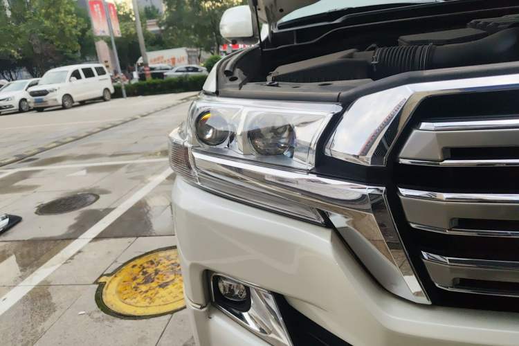 Used Toyota Land Cruiser 2019 4.0L GX-R 7 Seats Parallel Import Right Front Headlight