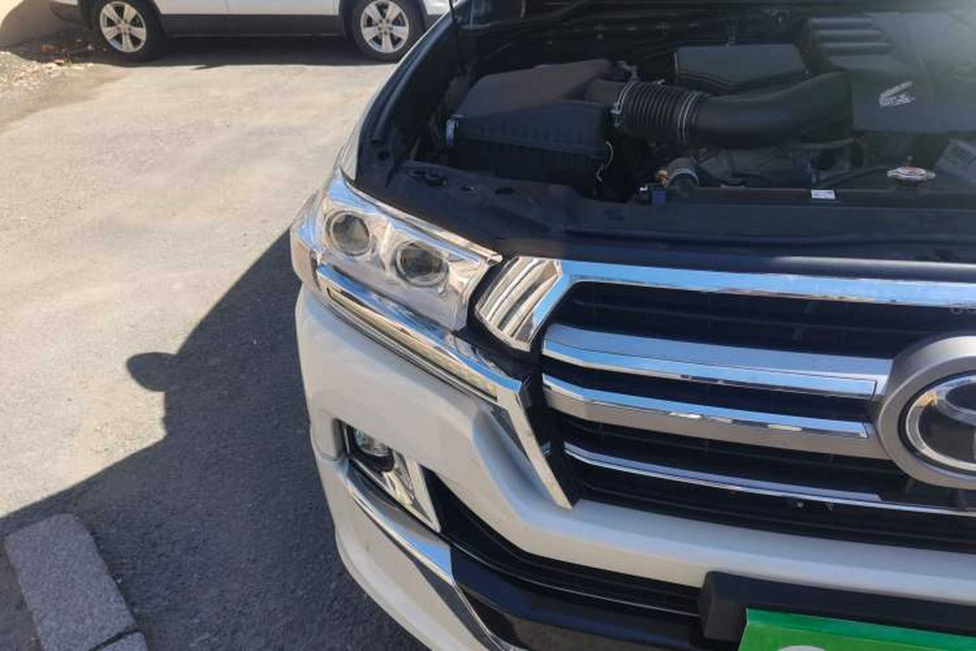 Used Toyota Land Cruiser  Right Front Headlight