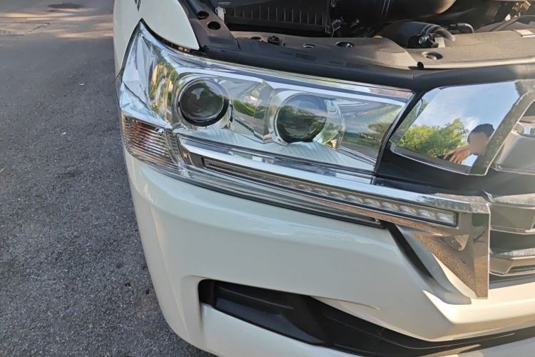 Used Toyota Land Cruiser 2019 4.0L 7-Seater Automatic Transmission Middle East Version Right Front Headlight