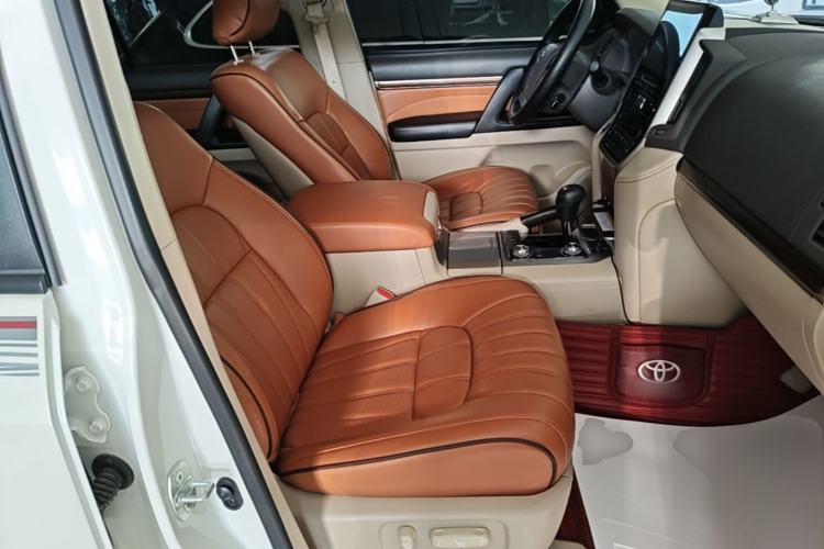 Used Toyota Land Cruiser 2019 4.0L GX-R 7 Seats Parallel Import Right Front Seat