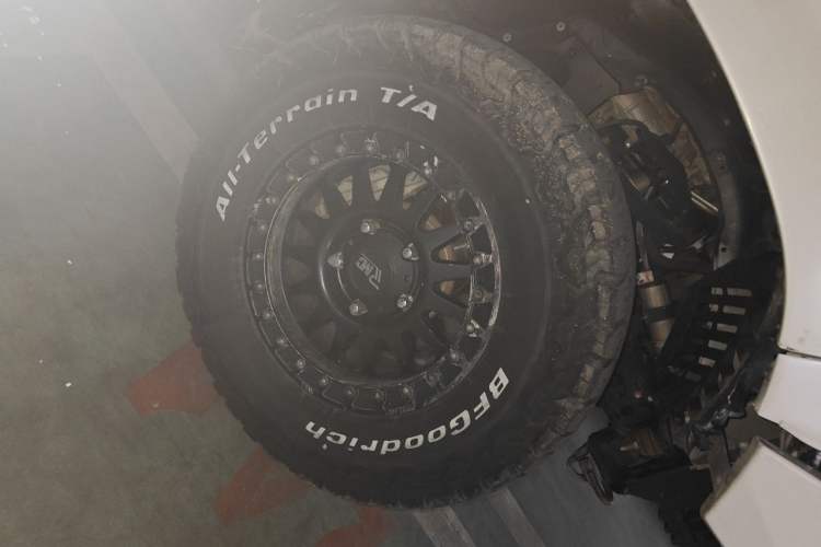 Used Toyota Land Cruiser  Right Front Wheel Hub