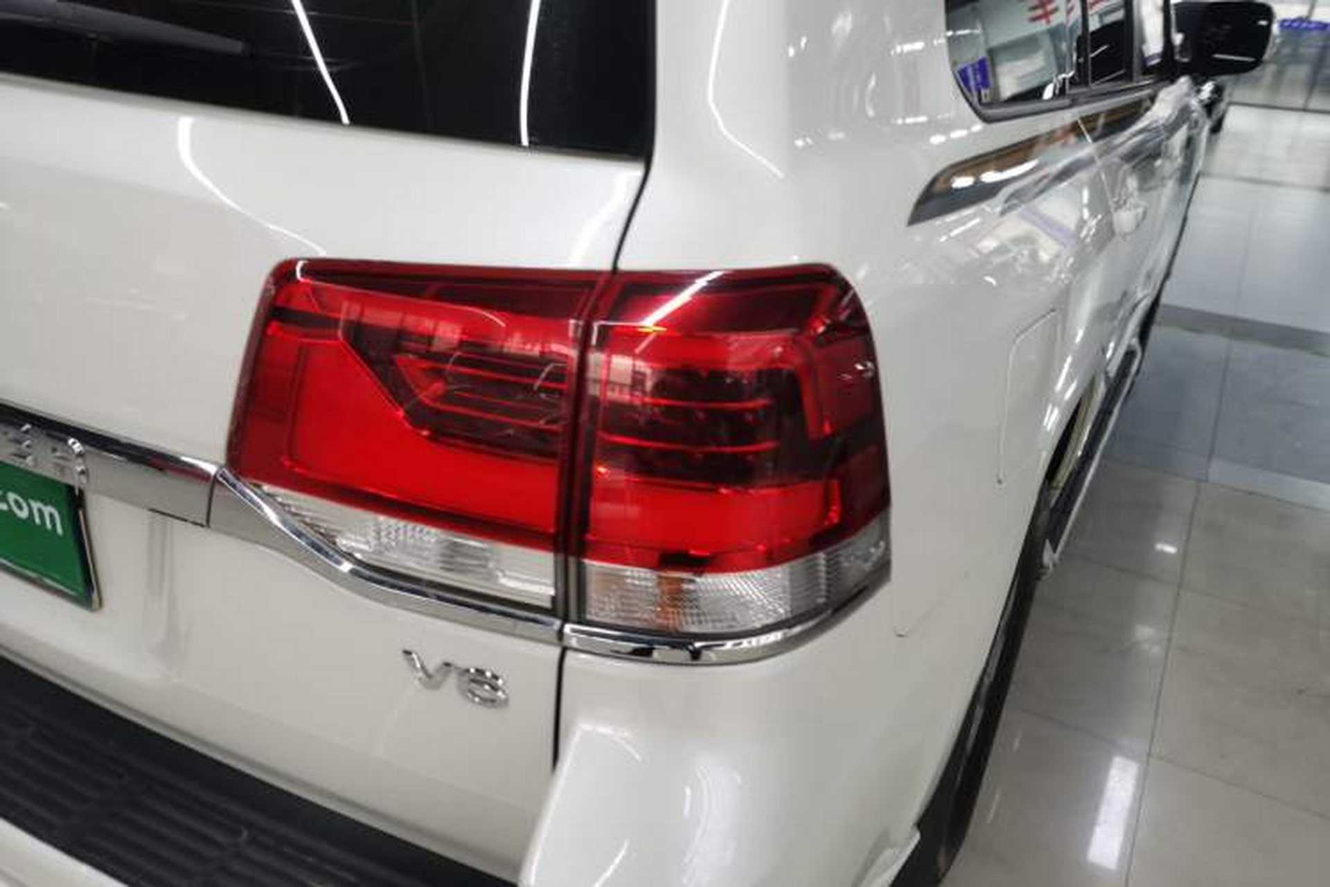 Used Toyota Land Cruiser 2019 4.0L 7-Seater Automatic Transmission Middle East Version Right Rear Taillight