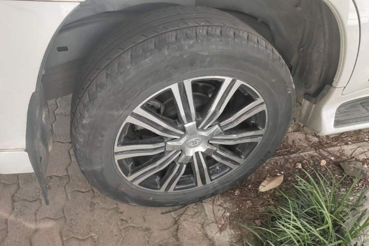 Used Toyota Land Cruiser 2019 4.0L 7-Seater Automatic Transmission Middle East Version Right Rear Wheel Hub