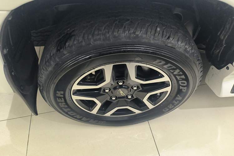 Used Toyota Land Cruiser 2019 4.0L 7-Seater Automatic Transmission Middle East Version Right Rear Wheel Hub