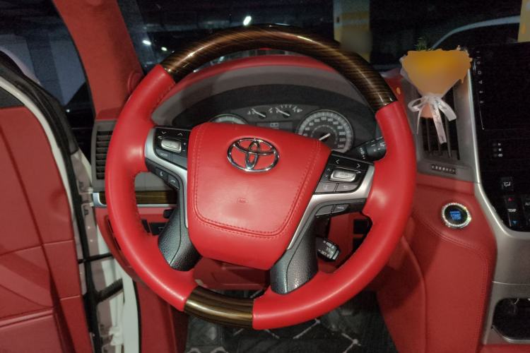 Used Toyota Land Cruiser 2019 4.0L GX-R 5-Seater Parallel Import Steering Wheel