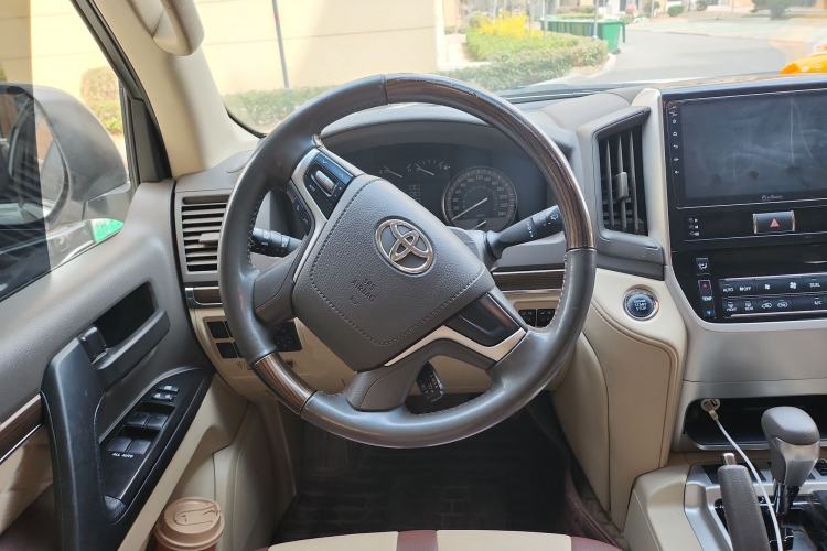 Used Toyota Land Cruiser 2019 4.0L GX-R 7 Seats Parallel Import Steering Wheel