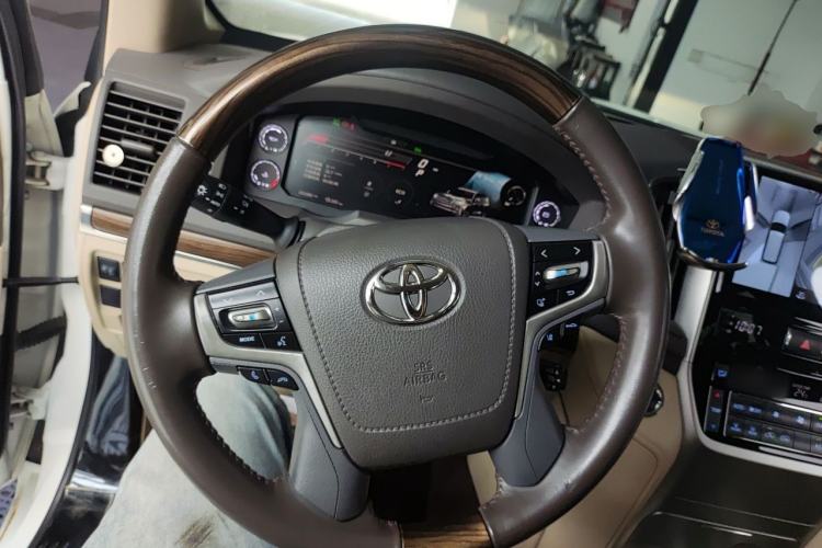 Used Toyota Land Cruiser 2019 4.6L GX-R Middle East Version Steering Wheel