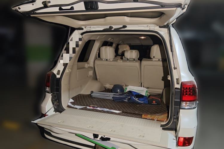 Used Toyota Land Cruiser 2019 4.0L GX-R 5-Seater Parallel Import Trunk